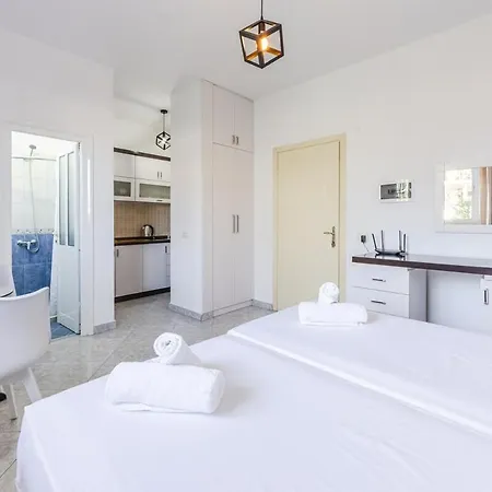 Peaceful With Views * Golem (Tirana)