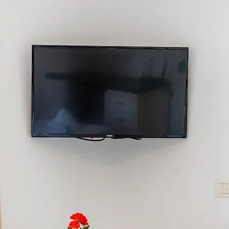 公寓 Peaceful With Views By Pikhost *