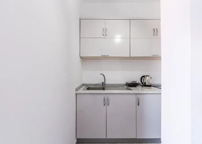 Peaceful With Views By Pikhost Golem (Tirana)